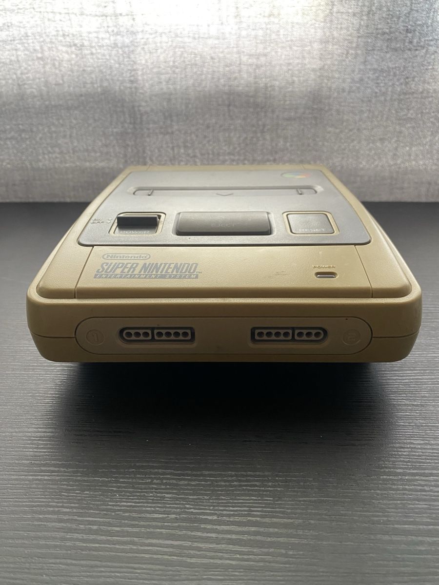 Nintendo Console: 🎮 Super Nintendo SNES Konsole getestet + Kabel + Controller – Usato da Kirchberg BE venduto da swiss_slab 1