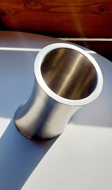 Sonstiges: Design Wein / Sektkühler – Gebraucht aus Gwatt (Thun) von ARC_TERYX 1
