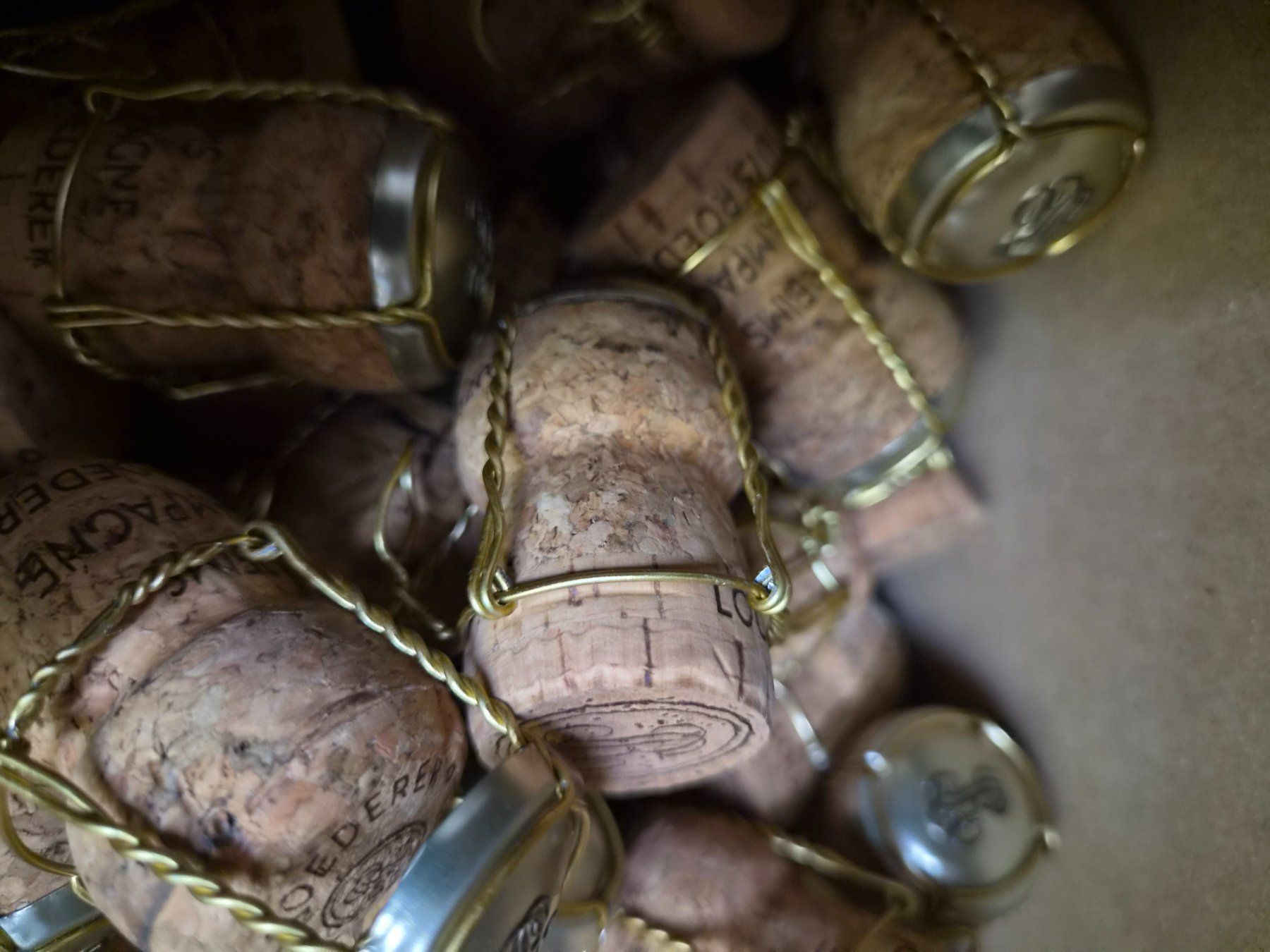 Flaschenöffner & -verschlüsse: 200 x Korken Champagner Louis Roederer – Gebraucht aus Wetzikon ZH von Tothart 5