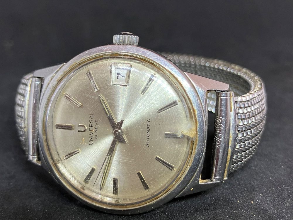 Cadran Original Noir Universal Genève Automatique - Modèle Carré Rare - état Bon Stock Neuf Ancien