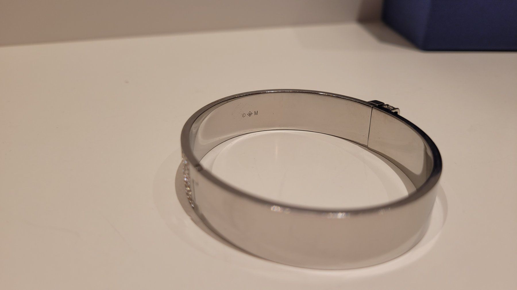 Swarovski Armbänder & -reifen: Swarovski Distinct Bangle Armspange Armreif – Gebraucht aus Schaan von car_wrv2 5