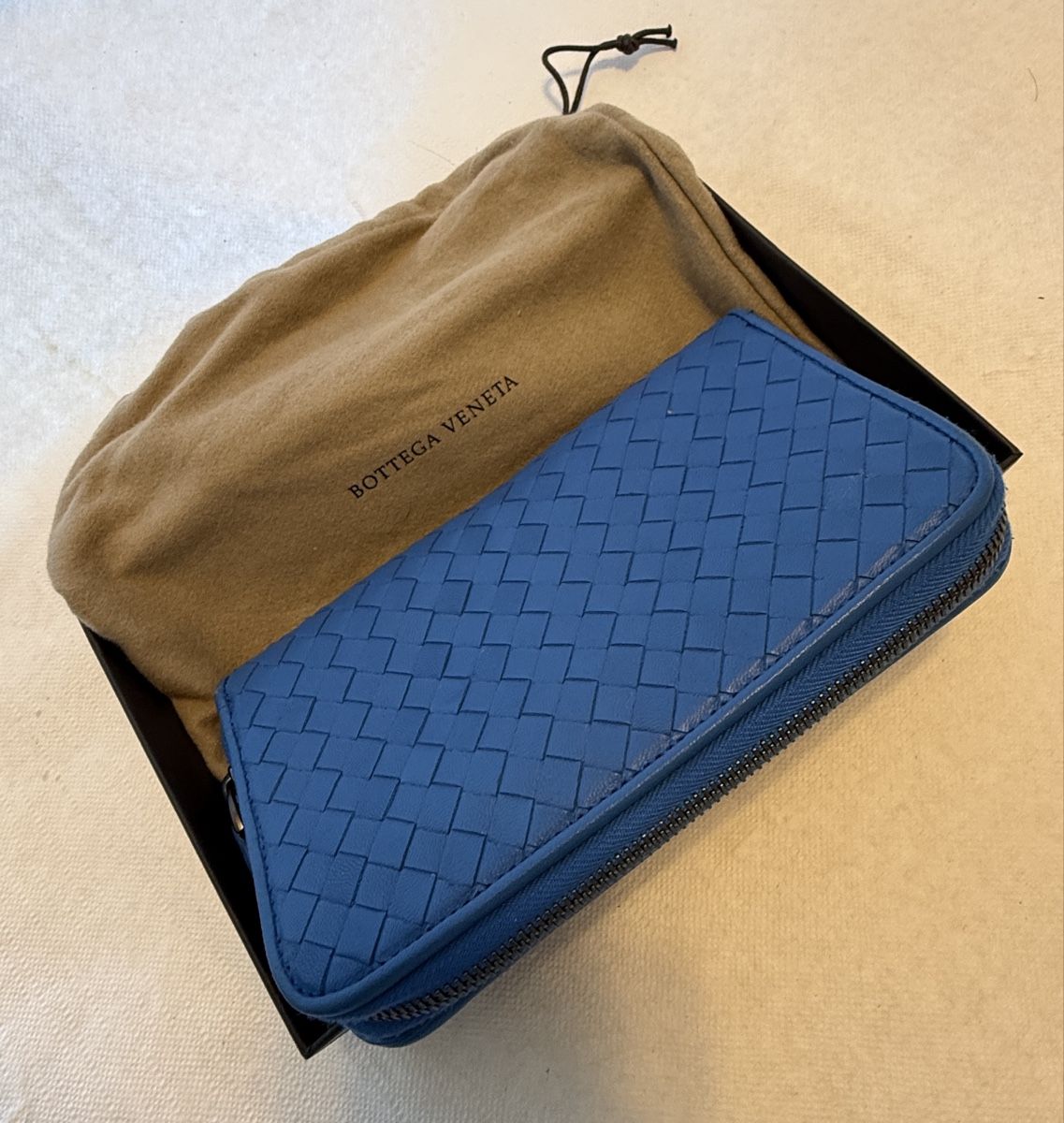 Bottega Veneta Brieftaschen: Original Bottega Veneta Zip-Around Wallet – Neu und originalverpackt aus Zürich von hasan_saad