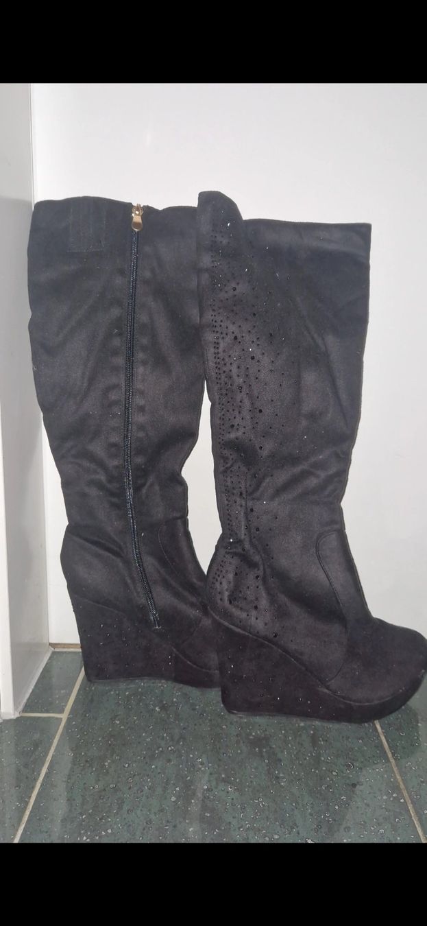 Scarpe da donna: Stiefel mit Keilabsatz und Glitzersteinen 38 – Nuovo (secondo la descrizione) da Bubendorf venduto da ang_b829