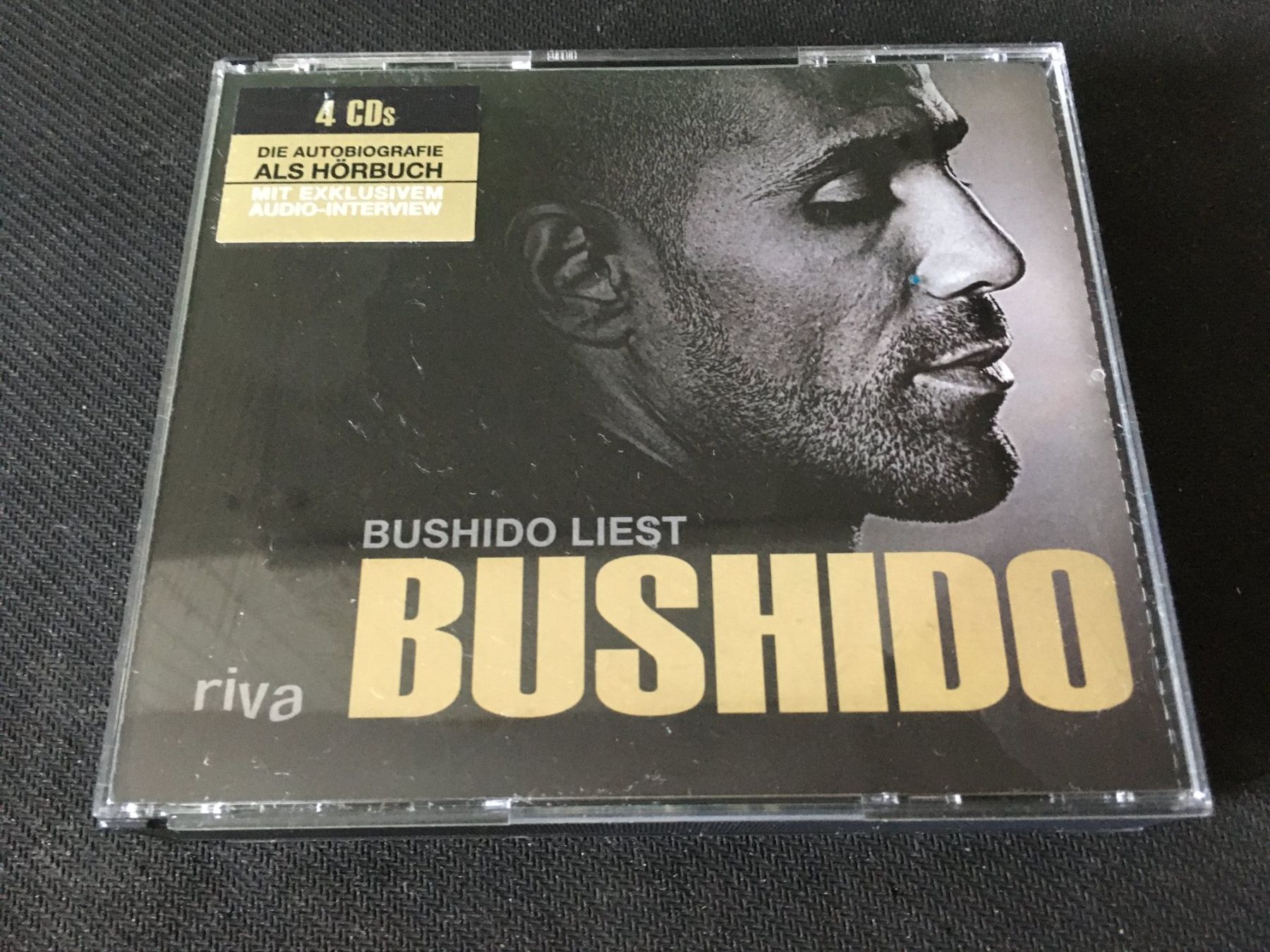 CD: Bushido - Bushido Liest -CD- Hörbuch 4 CD's – Usato da St.Gallen venduto da MedienJoe