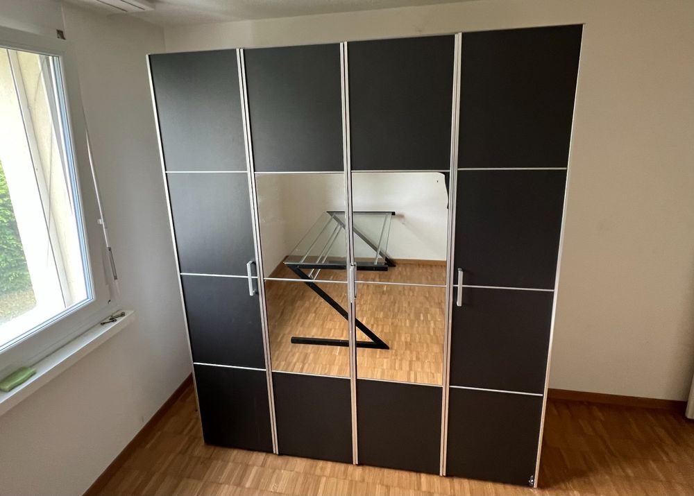 schrank-ger-umig-wohnungsr-umung-abholung-bis-19-9-2023-kaufen-auf
