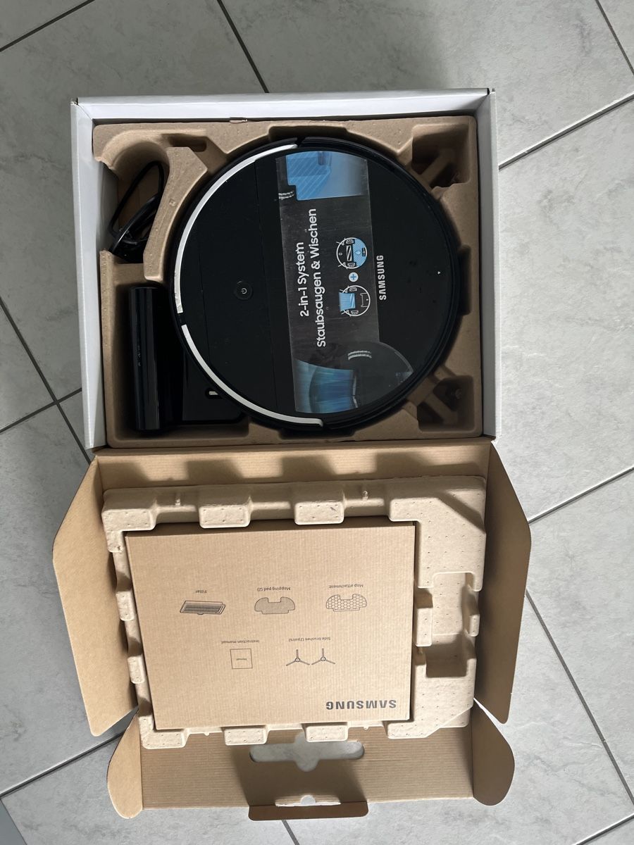 Samsung Aspirapolveri & Accessori: Samsung POWERbot-E VR5000 Staubsauger Roboter – Usato da Thun venduto da IRENEKAMERAS