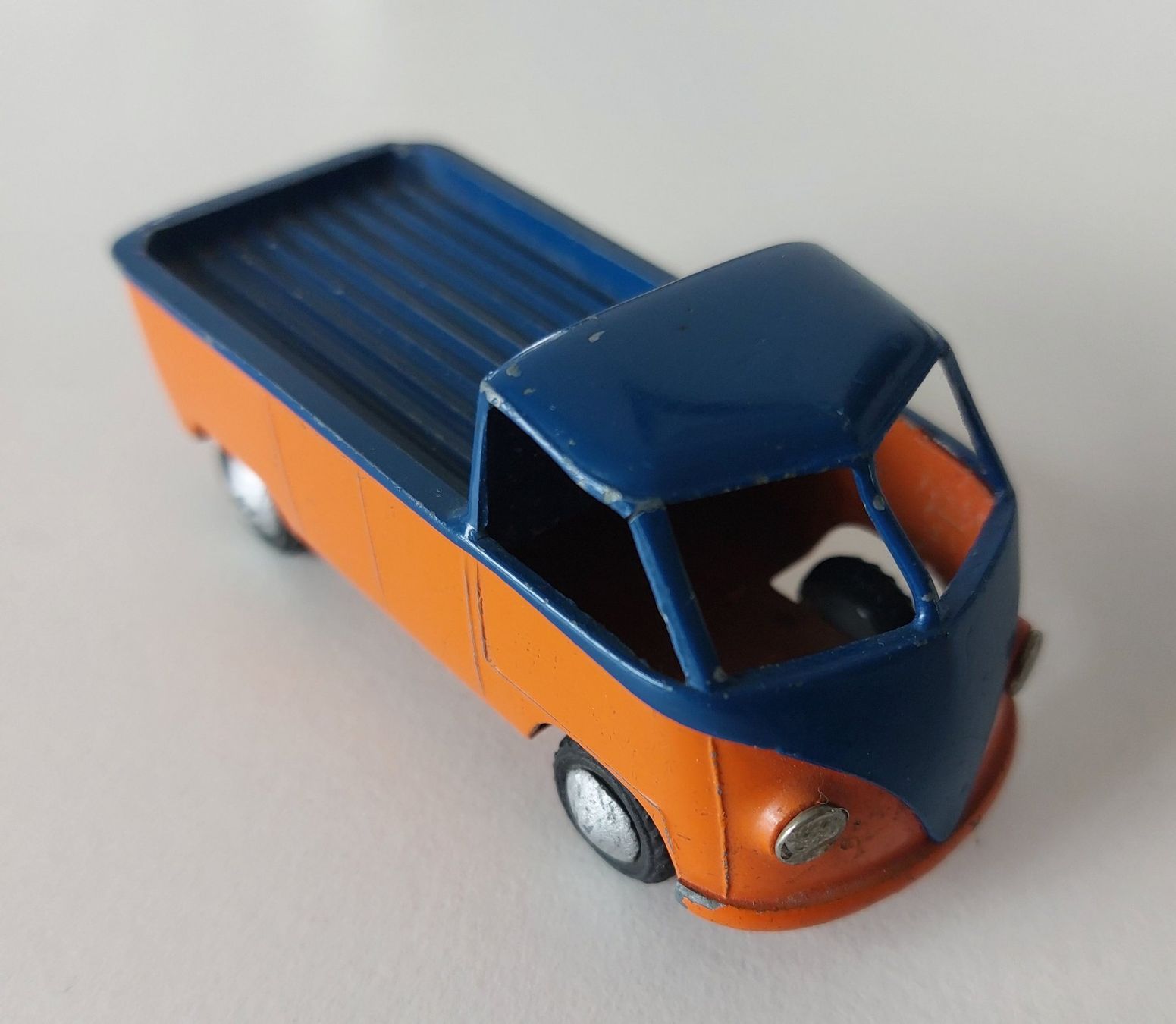 Tekno Modellini d'auto: Tekno VW Bus Pritsche 1:43 – Usato da Schenkon venduto da Elbarto007