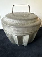 Alte Back-Form mit Deckel 16