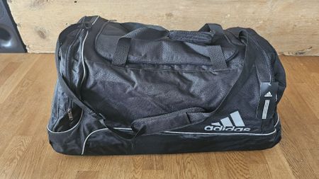 Grosse ADIDAS® Sporttasche, NEU