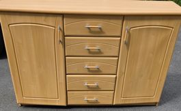 Sideboard / Kommode hell – Viel Stauraum gebraucht