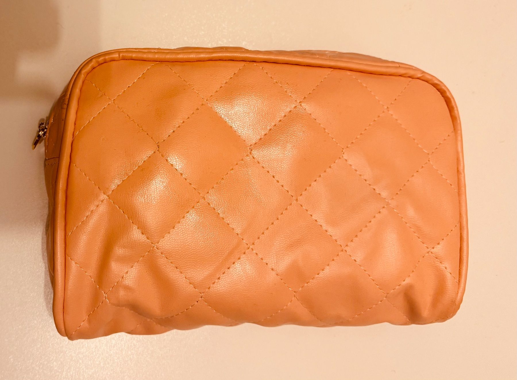 Custodie per cosmetici: Trousse by LILITH CALLAGHAN, couleur pêche – Nuovo (secondo la descrizione) da Genève venduto da Murmurs 4