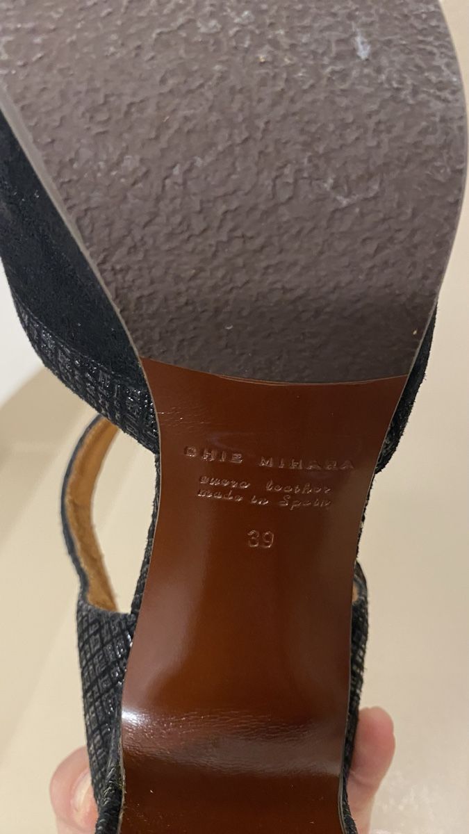 Chie Mihara Scarpe da donna: Schwarzer Chie Mihara Lederpumps 39 – Usato da Magden venduto da Gondwina 3