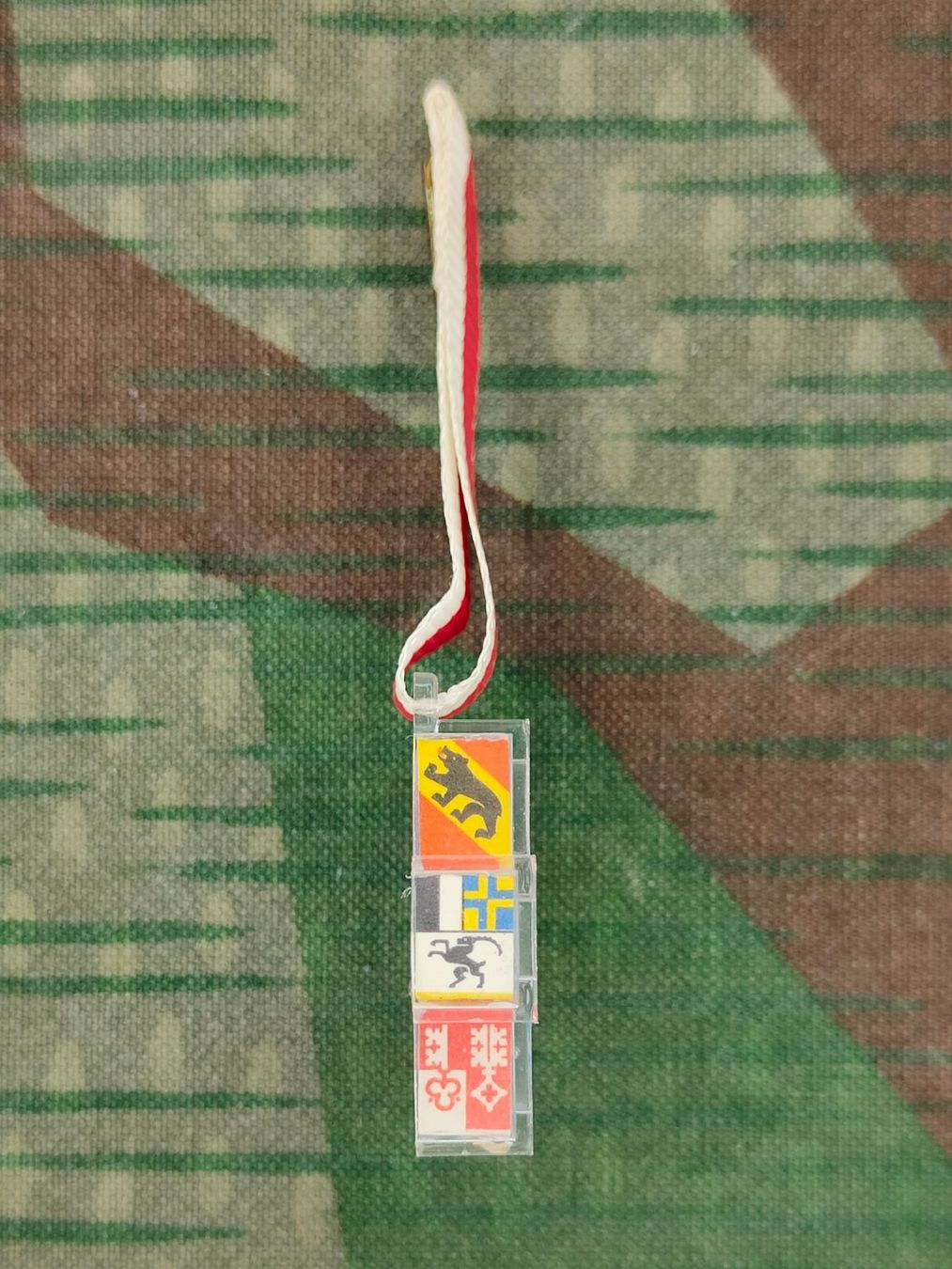 Placchette & Badge:  1. August Abzeichen 1973 – Usato da Bauma venduto da SwissMilitaria 2