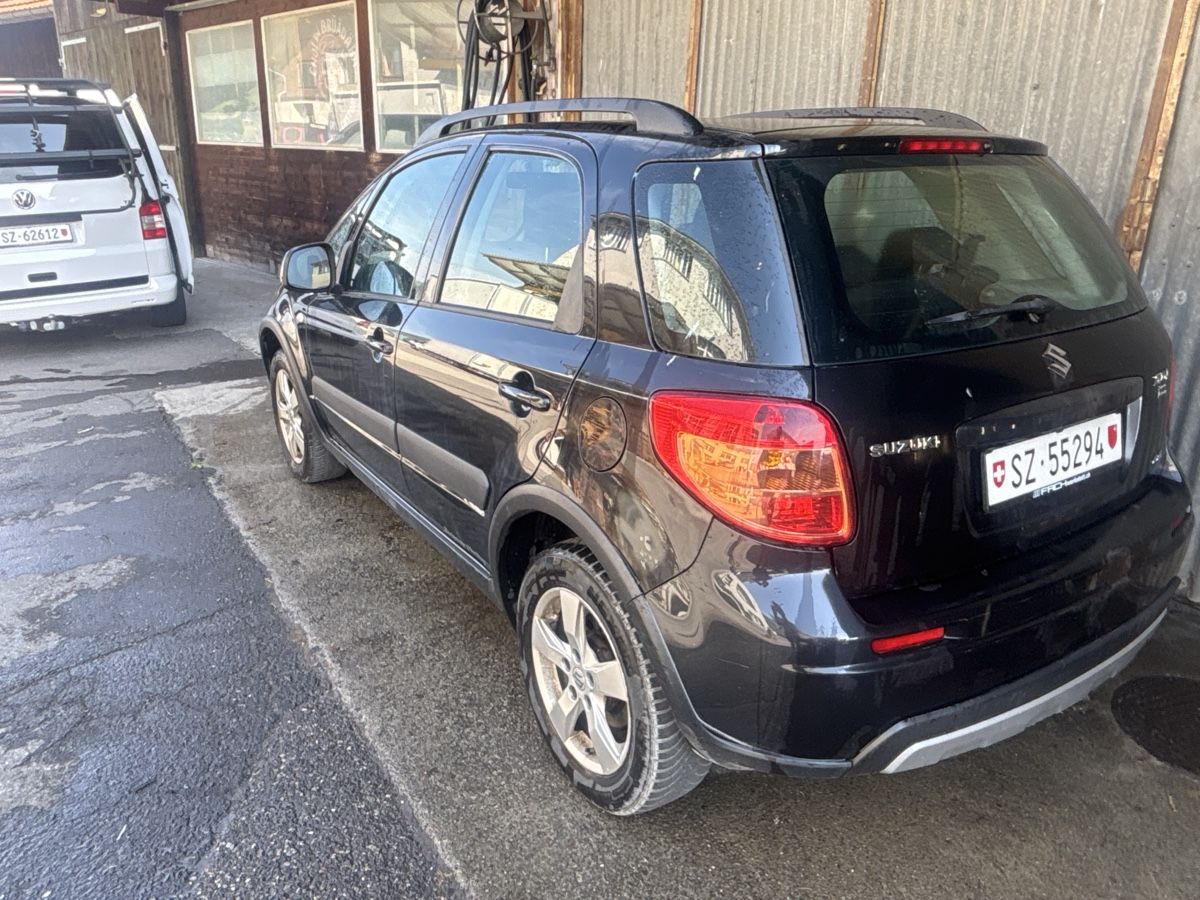 Suzuki Automobili: Suzuki SX4 4x4 defekt – Difettoso da Rothenthurm venduto da PrezzaTurbo 3