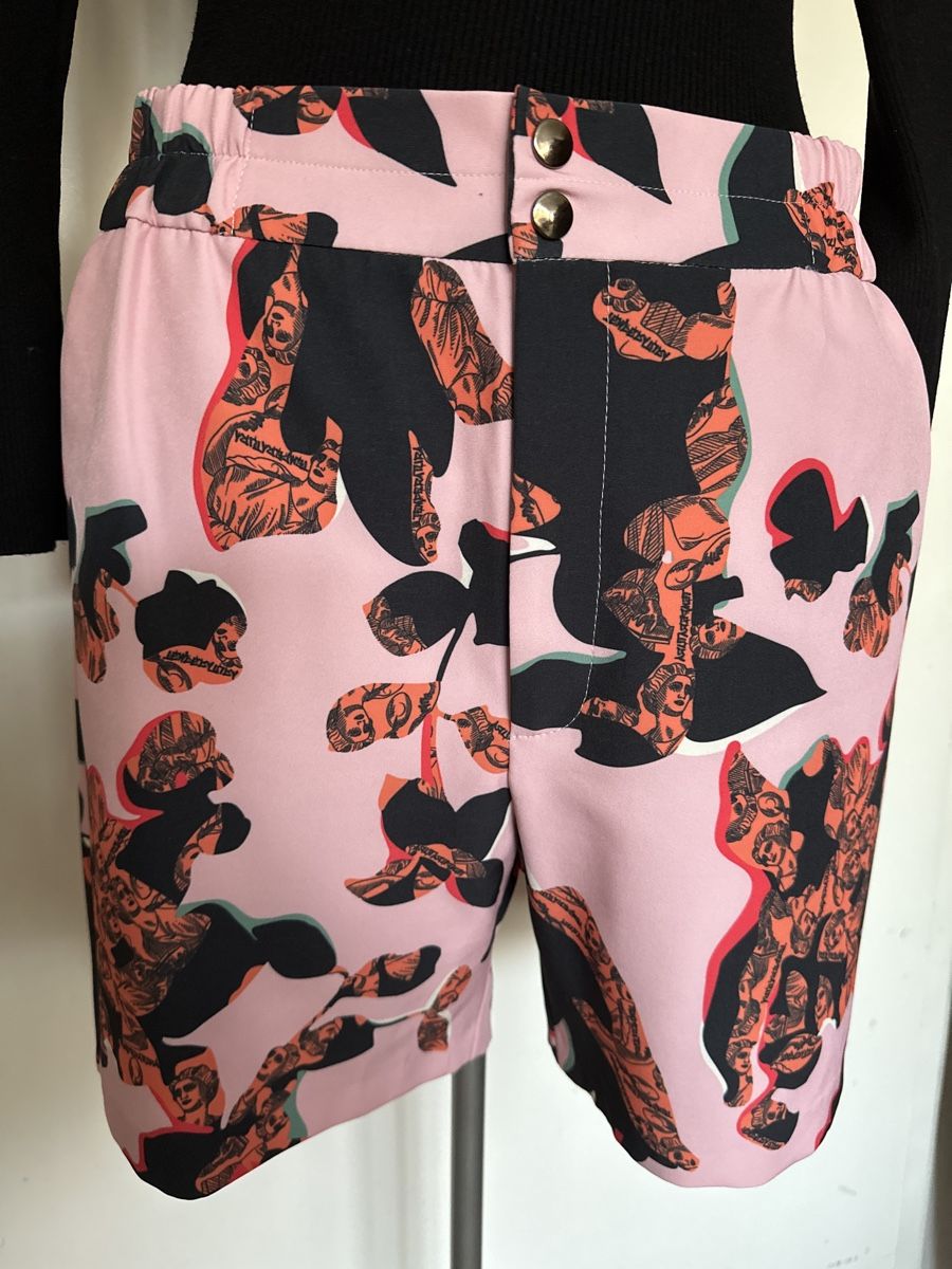 Pantaloni: Bermuda taille 38/40 imprime fond rose – Nuovo (secondo la descrizione) da lausanne venduto da annec777 1