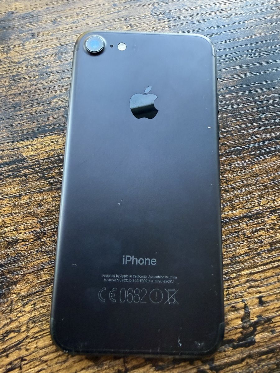 Apple Telefoni cellulari / Smartphones: Apple IPhone 7 128GB – Usato da Langnau i. E. venduto da Piaggiosi5 3