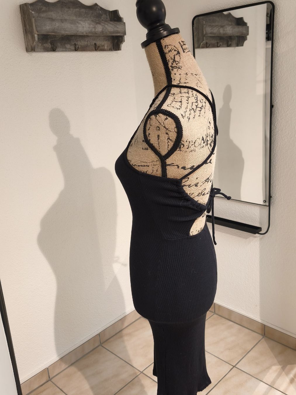 H&M Vestiti: Kleid Gr.XS von H&M, schwarz – Nuovo (secondo la descrizione) da Emmetten venduto da SecondhandSiska 1