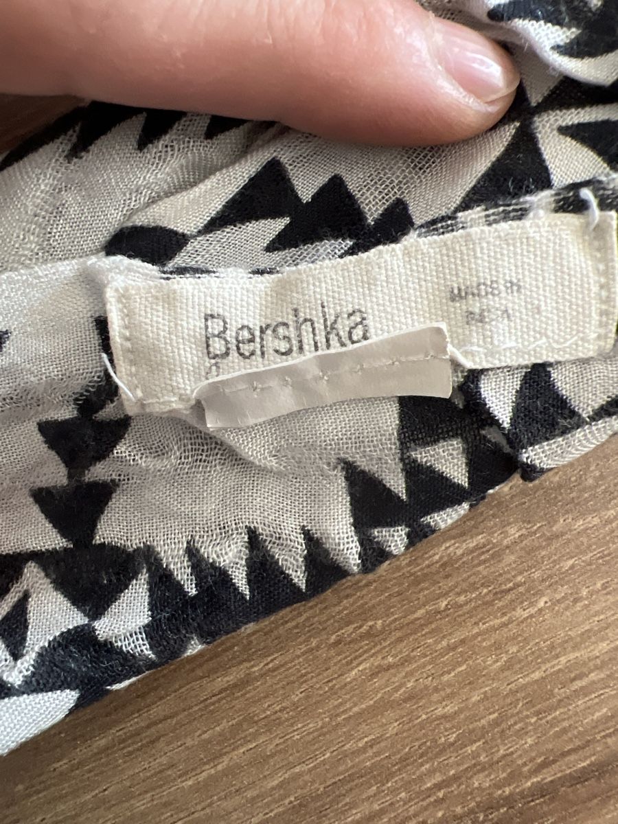 Foulards, Tücher & Schals: Schicker Loop Schal schwarz weiss Muster – Gebraucht aus Schlieren von tolga212 2