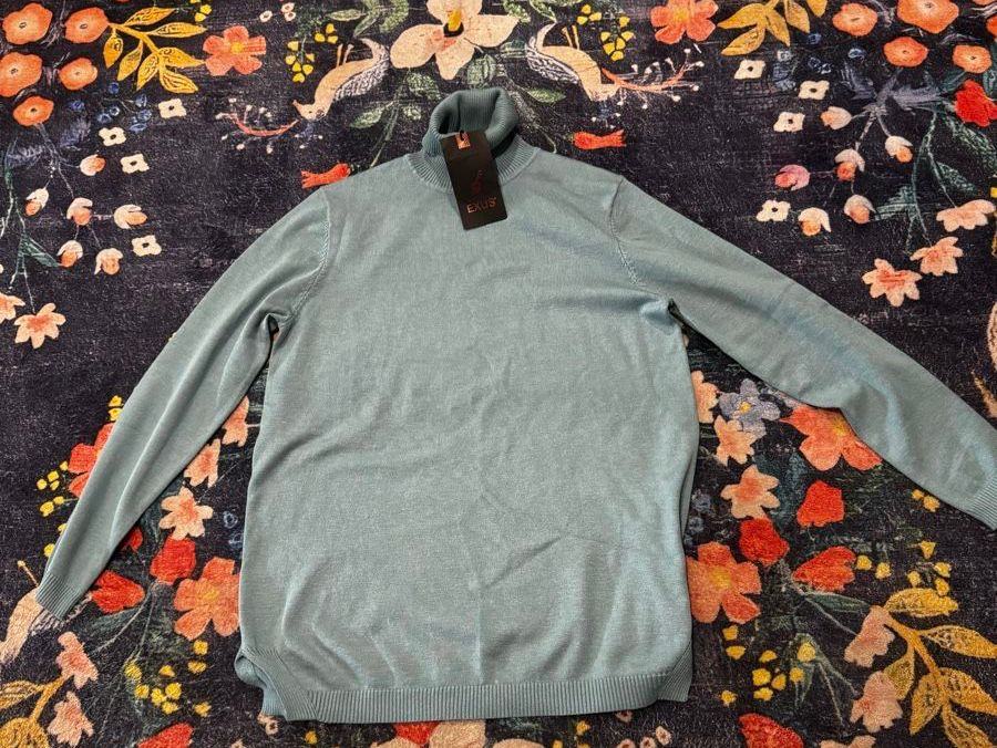 Maglioni & Felpe: Pull femme Col Roulé vert/Bleu Clair Taille M Neuf – Nuovo e nell'imballaggio originale da Martigny venduto da ber_tdz7