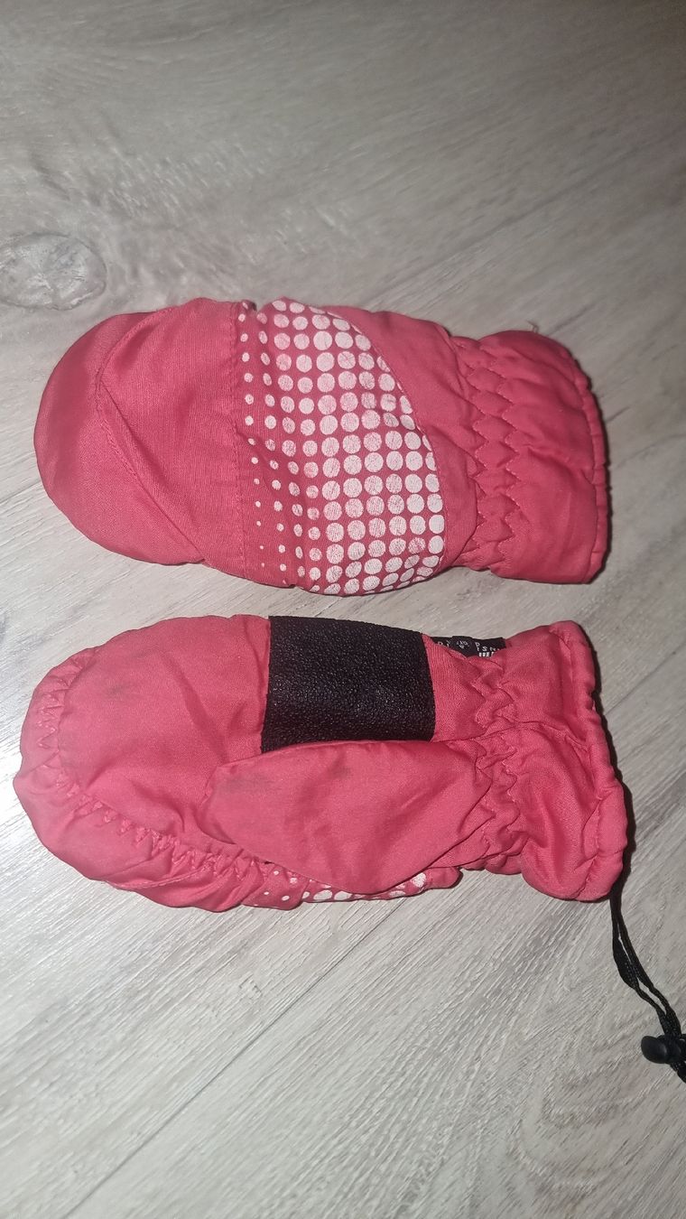 Guanti: Pinke Handschuhe 3.5 – Usato da Wigoltingen venduto da Zuckerfee84 1