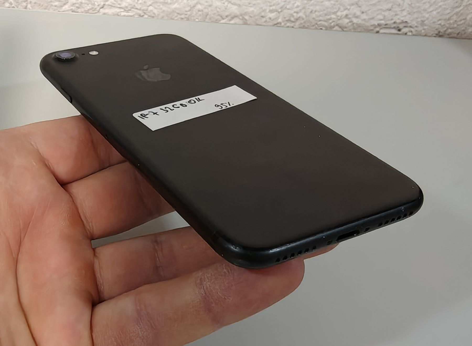 Apple Telefoni cellulari / Smartphones: iPhone 7 schwarz – Usato da Ehrendingen venduto da Rocky985 4