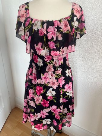 Damen Kleid in ca. Gr. 36/38 elastisch