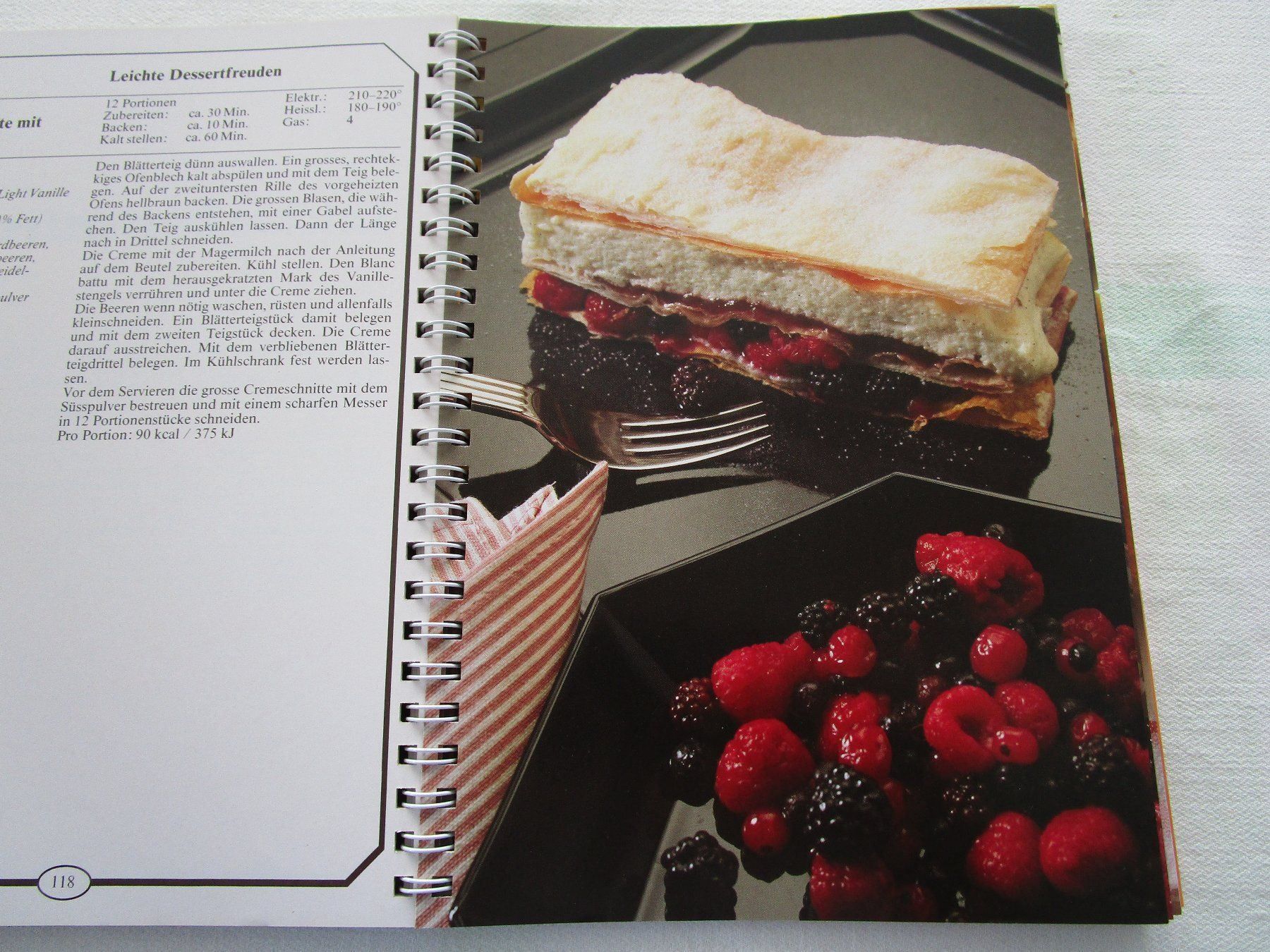 Libri: Desserts machen Freude – Usato da Grenchen venduto da Uhus15 3