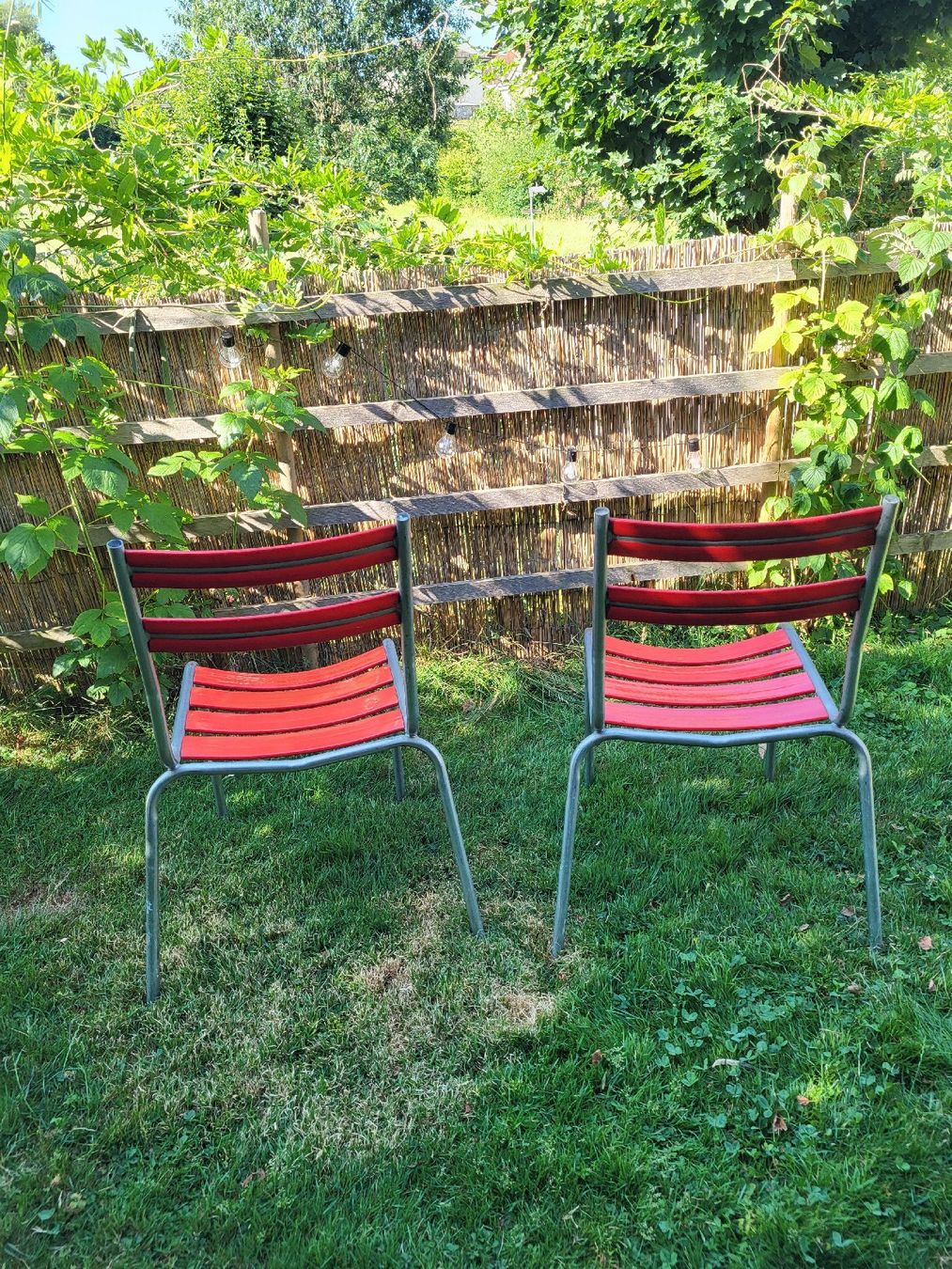 Sedie: Zwei Gartenstühle rot Metall gestell – Usato da Hettiswil venduto da Mats_Lee 3