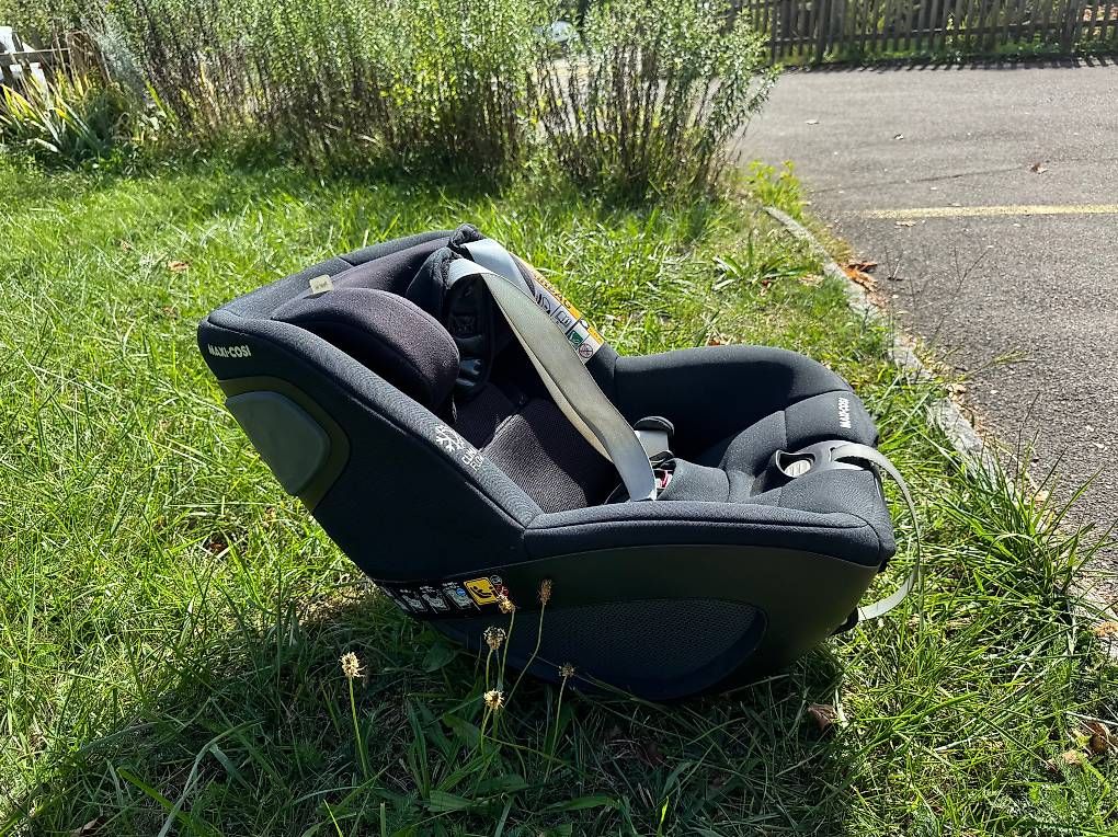 Seggiolini per auto: Babyschale + Kindersitz mit isofix 360 pro – Usato da Adliswil venduto da U.Kundert 4