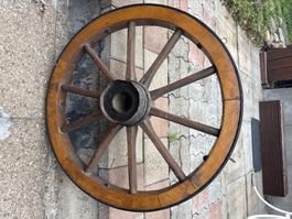 Altes Wagenrad
