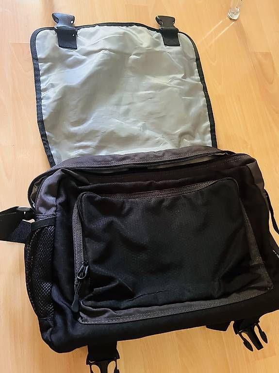 Borse: Sac pour ordinateur portable  – Usato da Morges venduto da sla_vm75 2