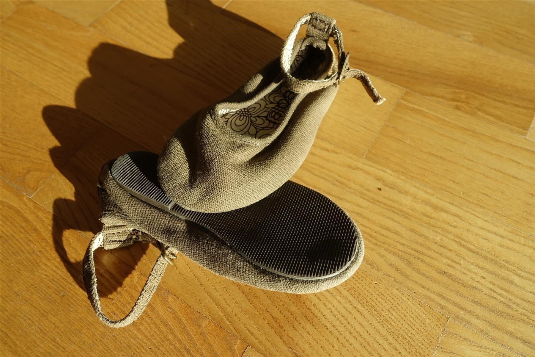 Scarpe per ragazze: Ballerinas Gr. 22 Farbe braun – Nuovo e nell'imballaggio originale da Aesch ZH venduto da Goonies_1 1