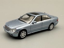 Mercedes-Benz S-Klasse 1:64 Tarmac Horizon-Blau neu OVP