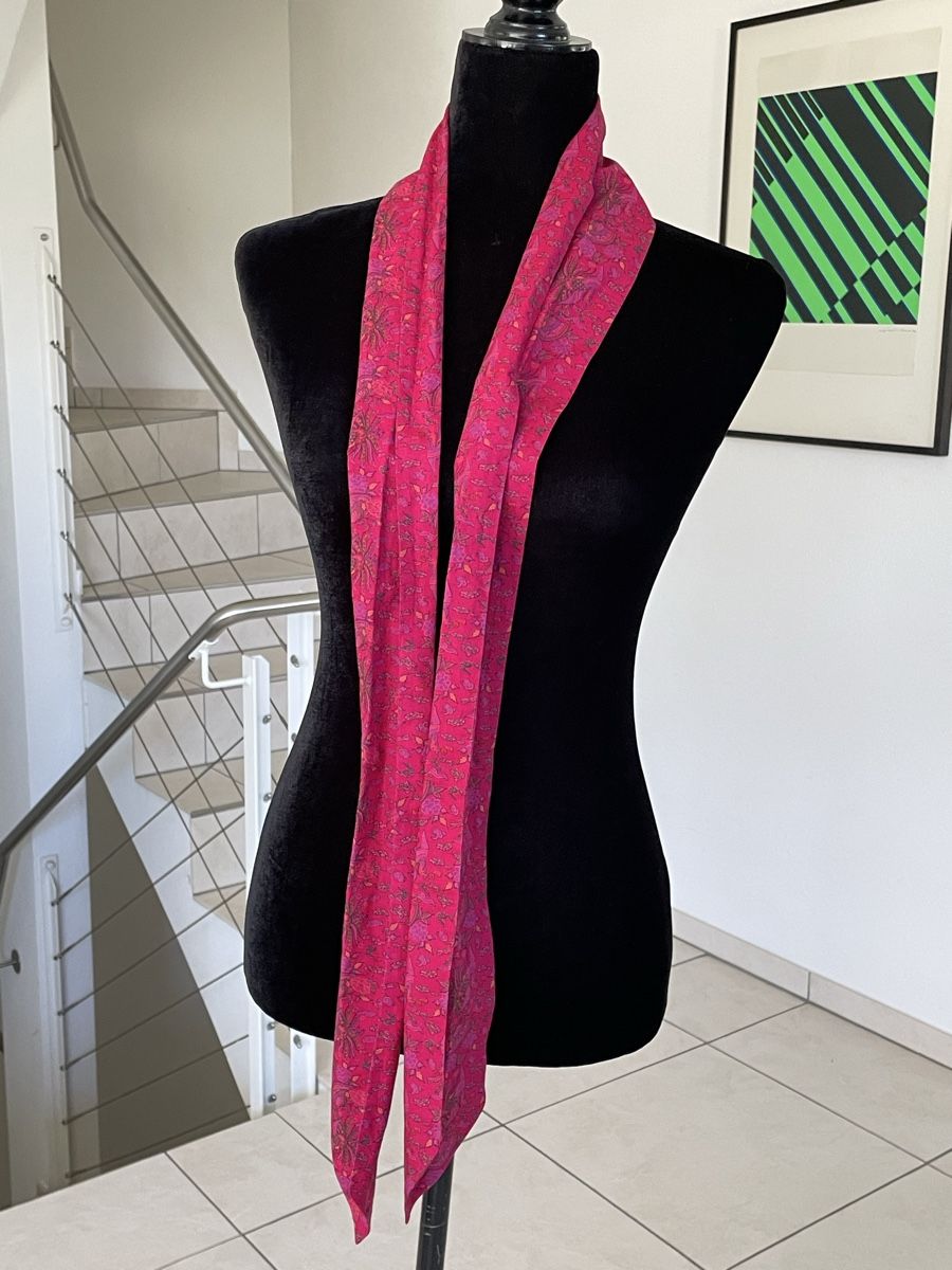 Completi & Tailleur: Lanvin Paris Skirt & Blouse Set Size 40 – Usato da Richterswil venduto da Prangins9 5