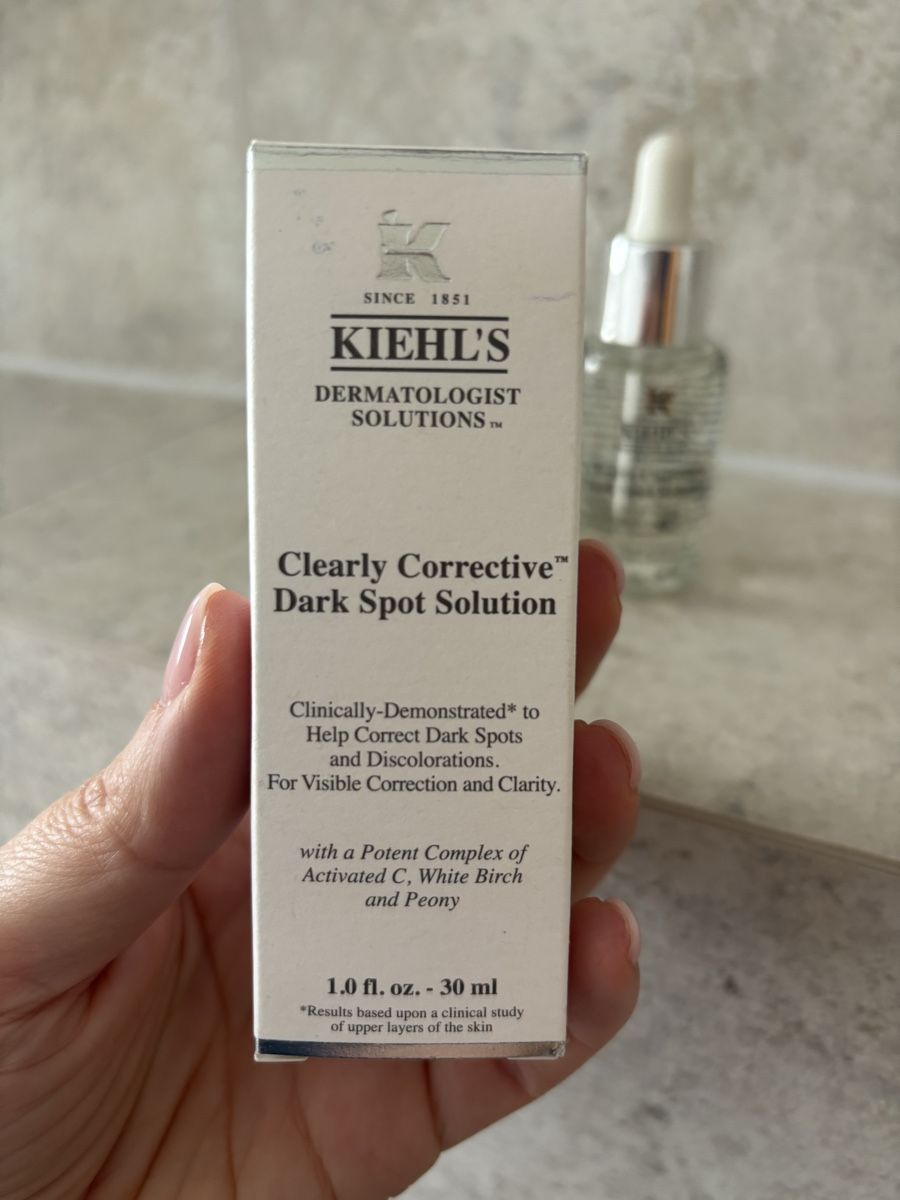 Kiehls Cura del viso: Kiehl's Clearly Corrective Dark Spot Solution, 30ml (neu) – Nuovo e nell'imballaggio originale da Augst BL venduto da fine-art 2