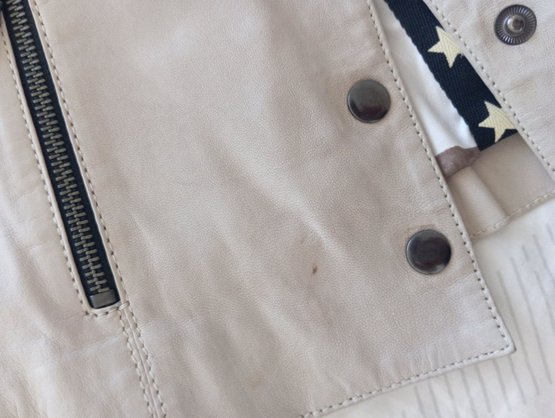 Gilet & Giacche senza maniche: Weste aus Lammleder, beige, Grösse 38 - ! – Usato da Romanshorn venduto da mololo 5