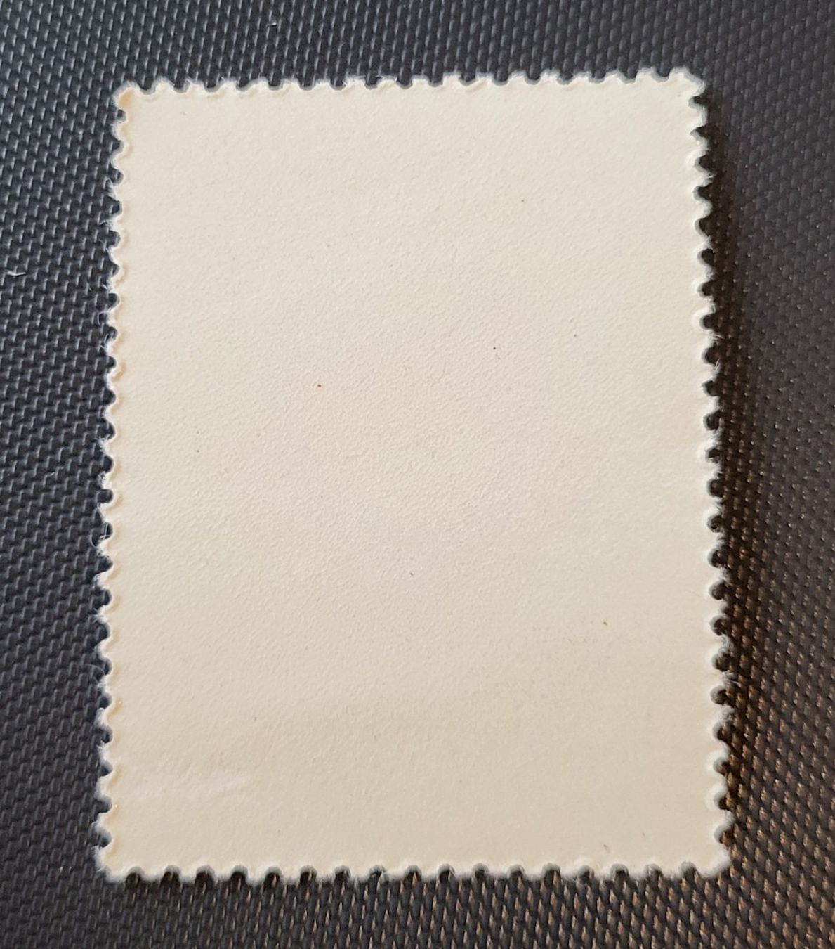 Tous les timbres: Kuwait 1977 briefmarke – D'occasion à St Gallen par Stampsalshobby 1