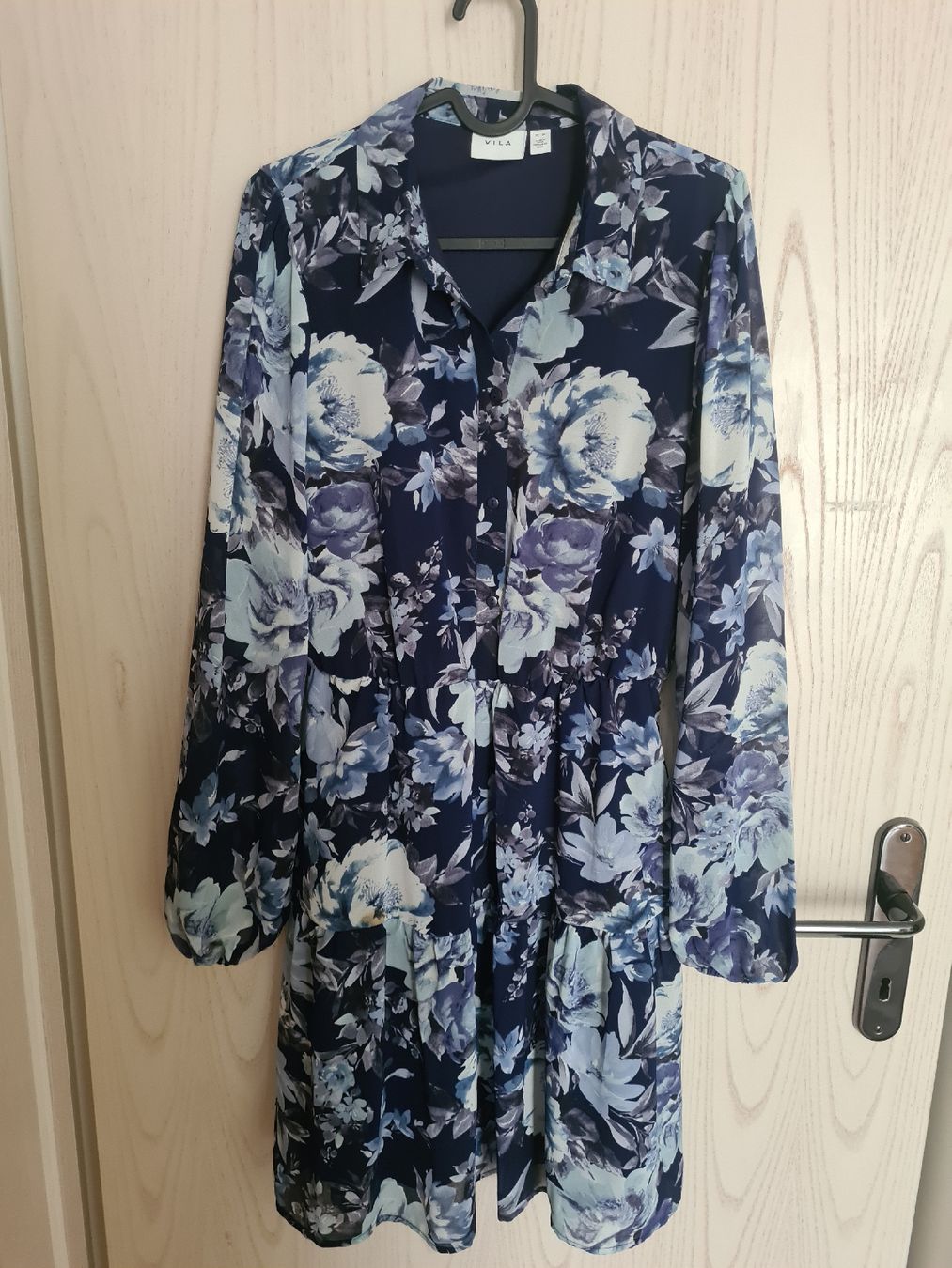 Vila Vestiti: Kleid, Vila, EU 36, Blumenmuster, blau – Usato da Steinhausen venduto da MilaB