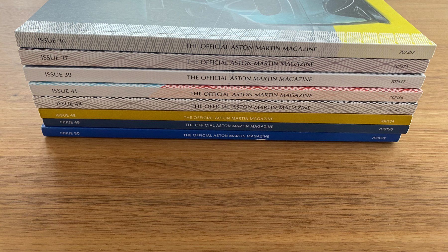 Revues & Magazines: Aston Martin - 8 Hefte - englisch – D'occasion à Gerolfingen par bac_287t 4