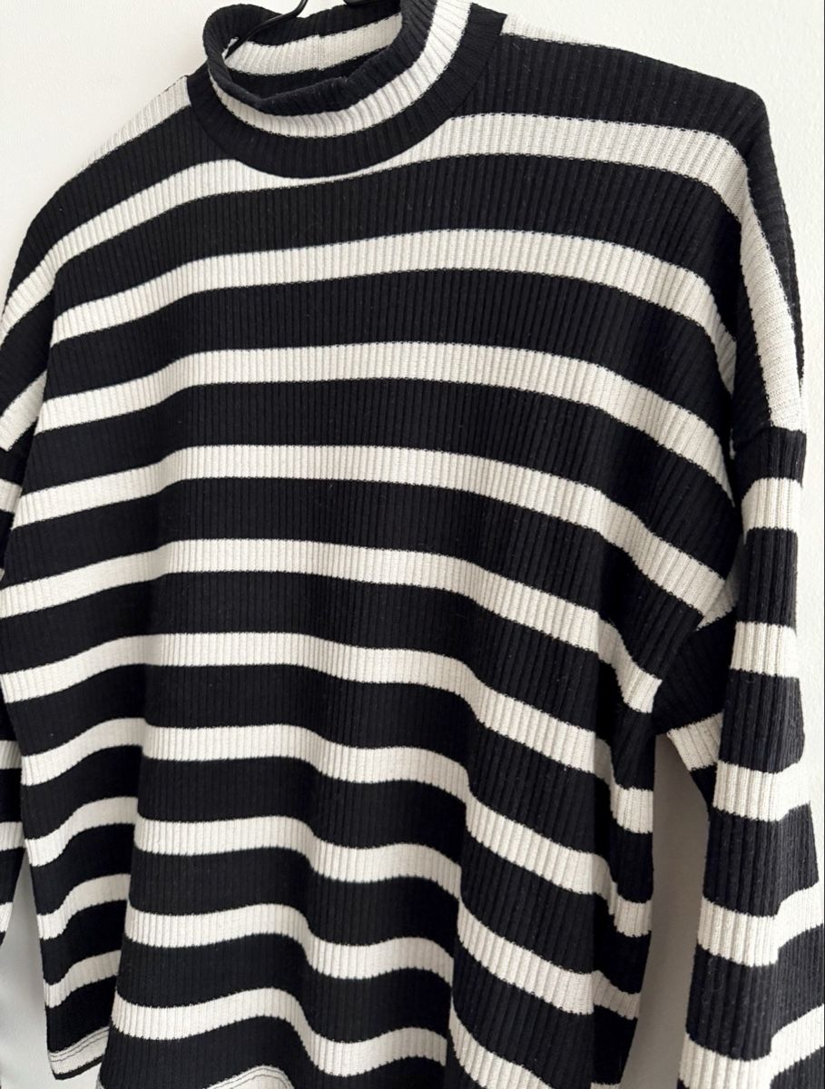 Stradivarius Pulls & Sweat-shirts: Pullover Stradivarius  – D'occasion à Dietikon par turicum_77 2