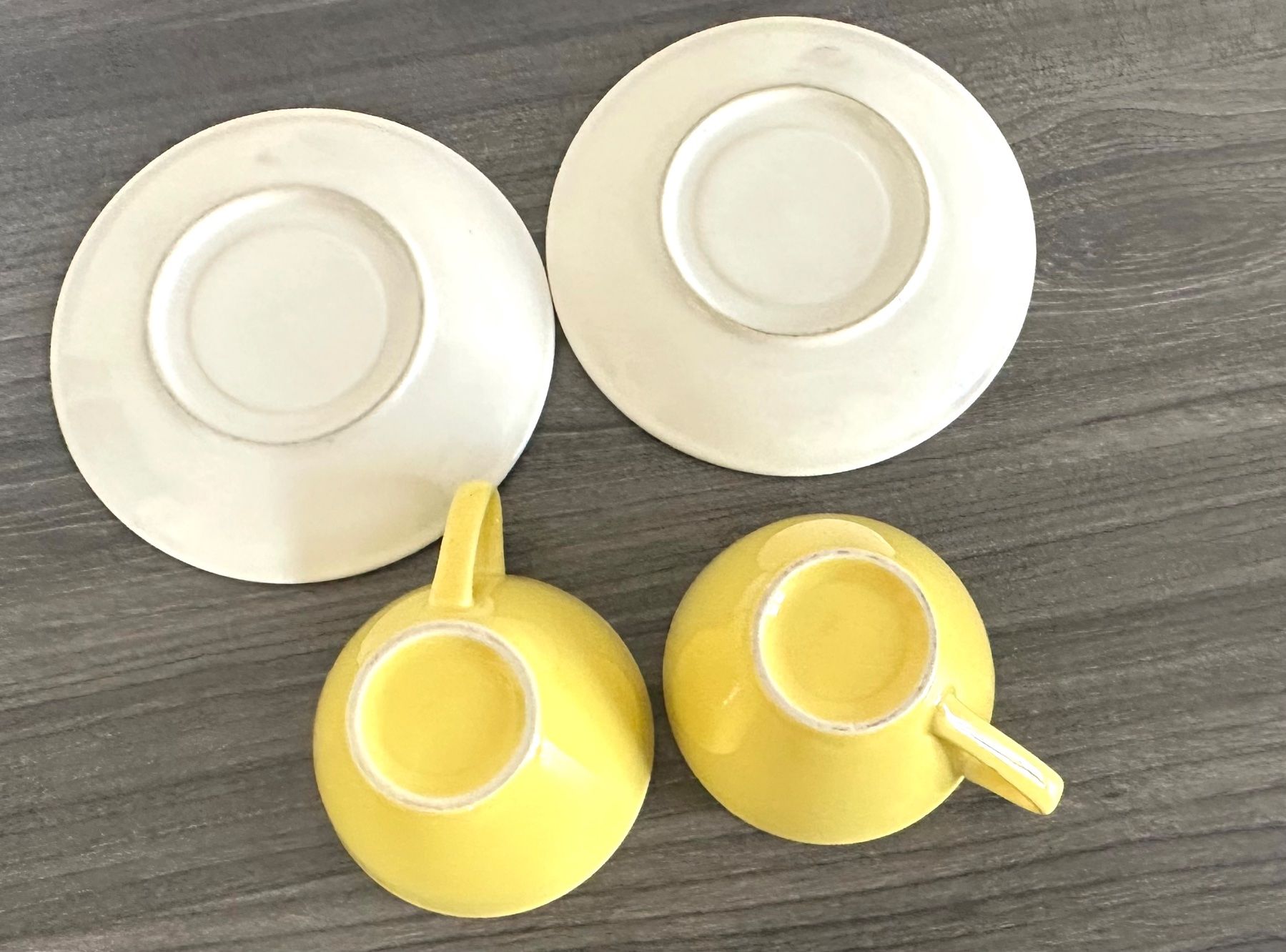 Rössler Tassen: 2 vintage Rössler Tassen Gelb – Gebraucht aus Zürich von brazerola 2