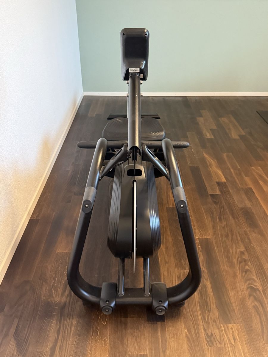 Vélos d'appartement: Matrix Rudergerät  Neupreis 3000.- – D'occasion à Oberhofen AG par Stevymueller 3