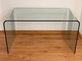 Moderner Schreibtisch aus gebogenem Glas