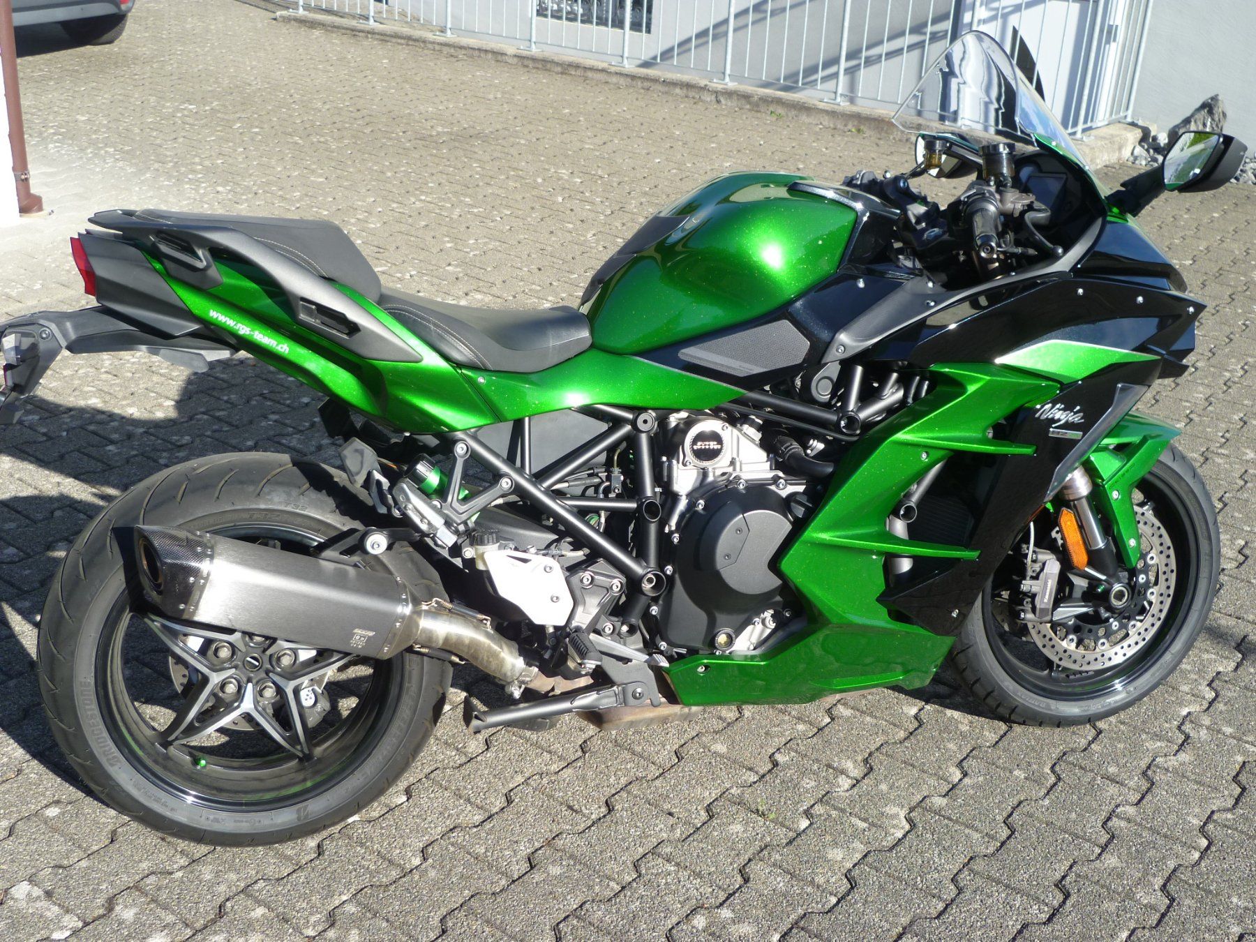 Kawasaki Touring: KAWASAKI NINJA H2 SX – Usato da Safenwil venduto da universum78 2