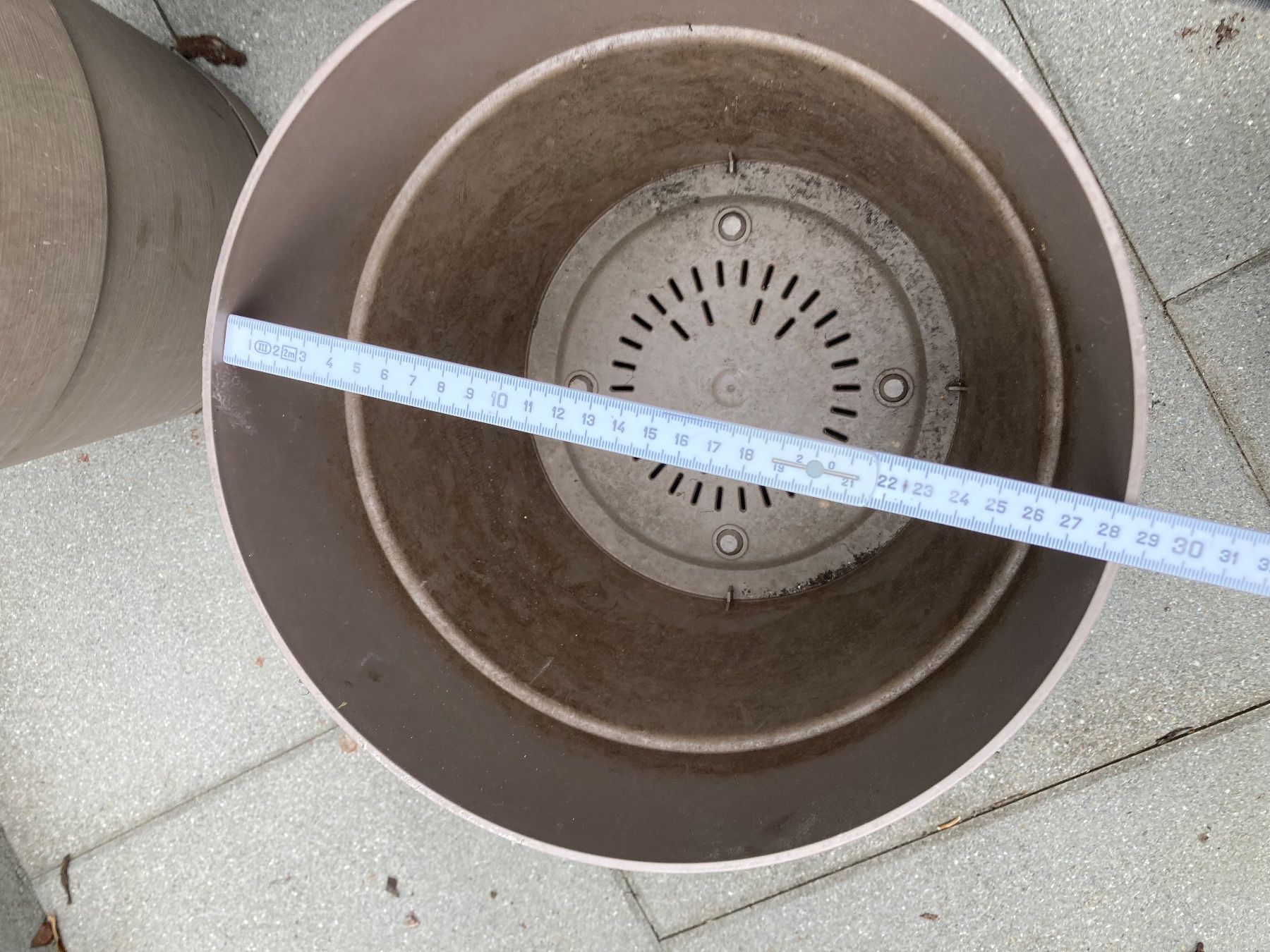 Vasi per fiori: 4x Blumentöpfe beige mit Untersetzer – Usato da Hitzkirch venduto da eve_may 2