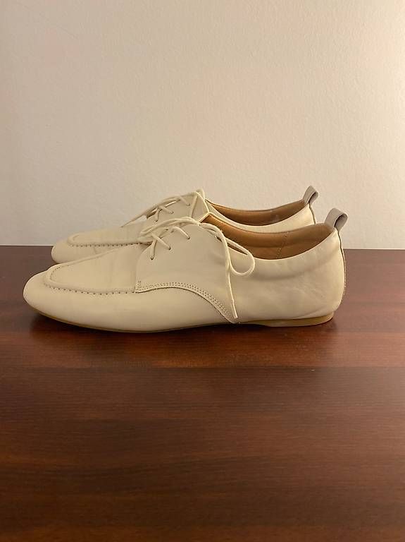 Scarpe da donna: Loafers in creme weiss 38 – Usato da Basel venduto da yet_7svp 2