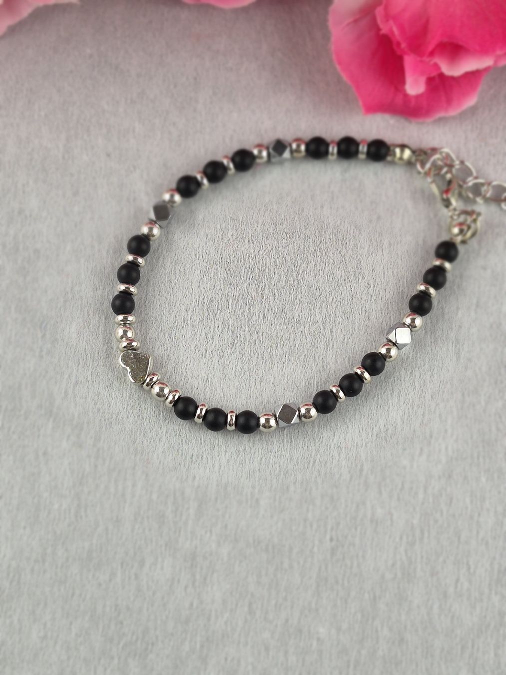 Bracciali & Braccialetti: Naturstein Perlenarmband Glücksbringer, schwarz – Nuovo e nell'imballaggio originale da Wädenswil venduto da Orso31 2