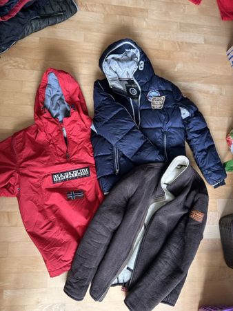 3 Winterjacken Napapijri Kleiderpaket Daune windbreaker