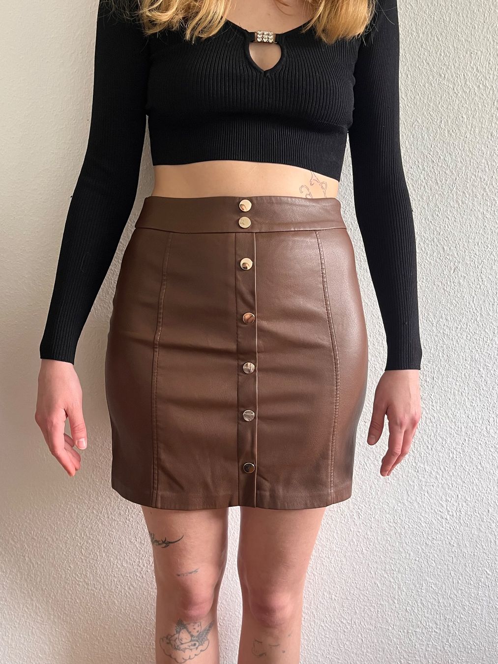 Gonne: Jupe marron taille 36 similicuir – Nuovo (secondo la descrizione) da Cornaux NE venduto da mcsm 3