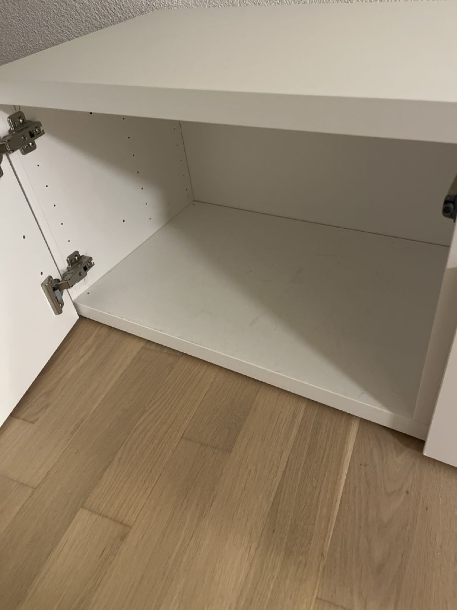 Ikea Mobili TV: IKEA TV Bank - BESTA - Sideboard  – Usato da Zürich venduto da dia_7wnb 2